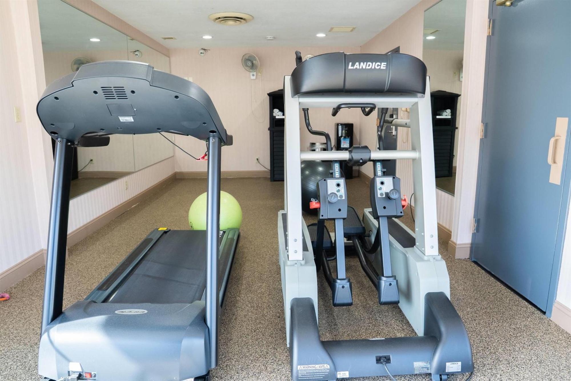 Baymont By Wyndham Chester Il Ngoại thất bức ảnh